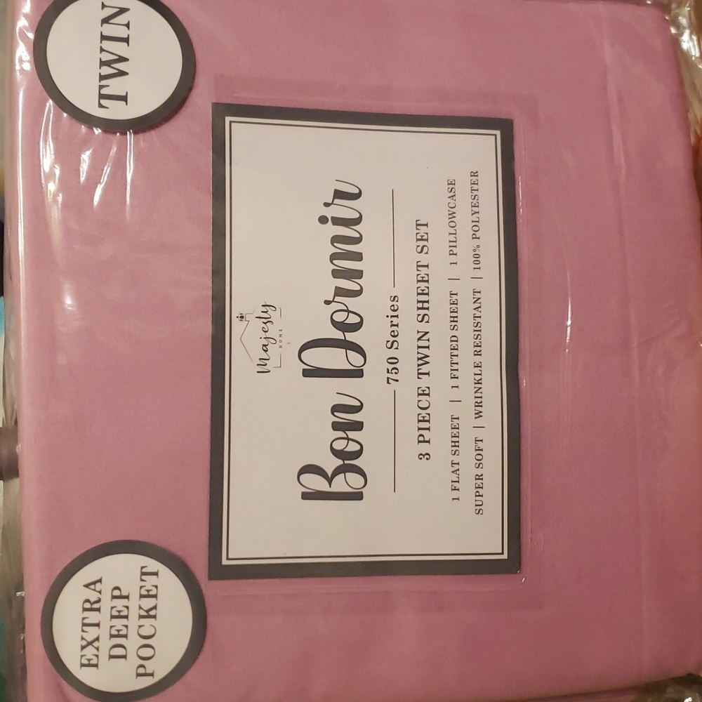 NEW!!!! "Magesty Home Bon Dormir"  750 Series Twin 3 Piece Sheet Set-Pink